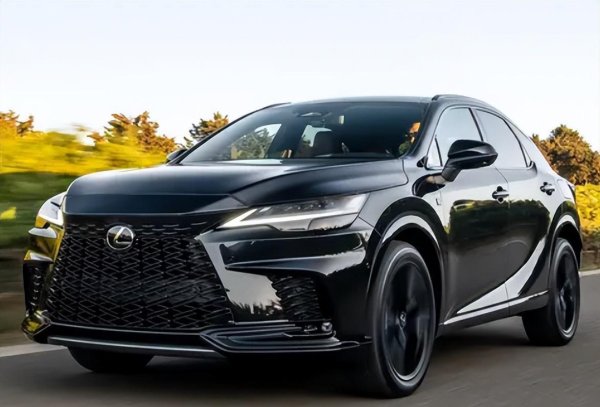 米牛配资 不吹不黑！新款RX定价37万起，对标飞行家，空间和动力哪个是硬伤